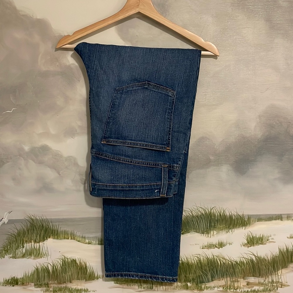 Madewell Classic Straight Jean, High Waisted Size 31, Distressed